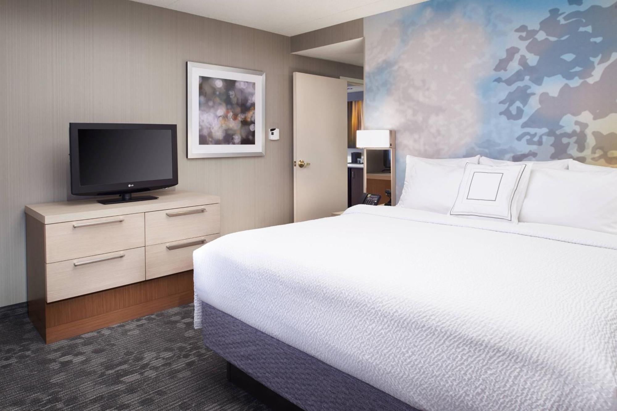 Courtyard Cleveland Independence Hotel Luaran gambar